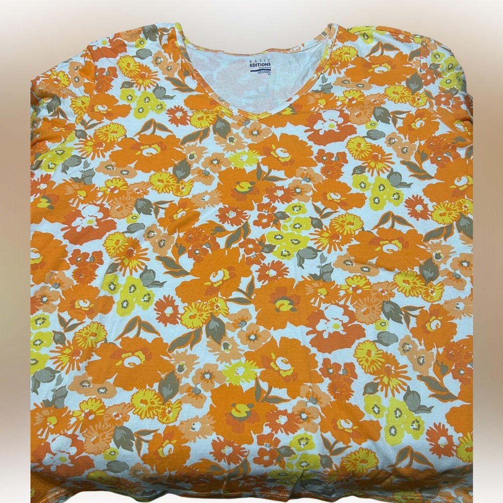 Basic Editions Floral V-Neck Top